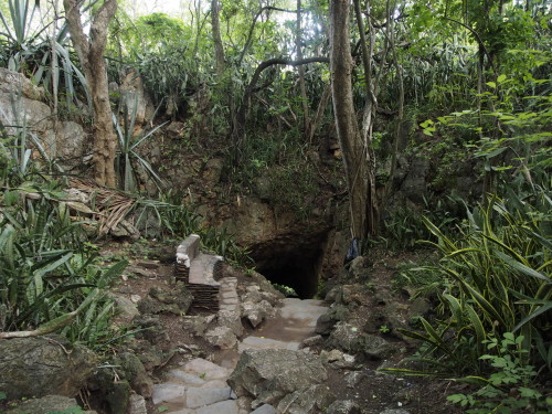 Chinhoyi cave entrance