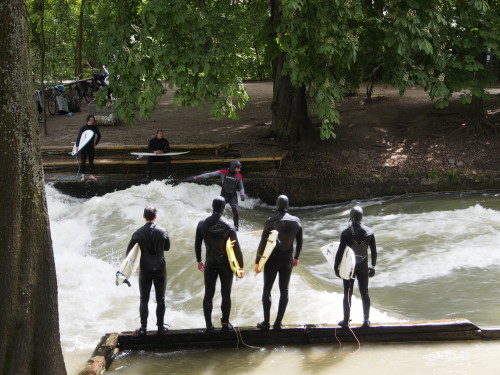 Surfing in the middle of Munich