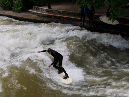 Surfing in the middle of Munich