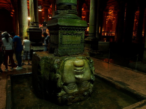 basilica cistern medusa